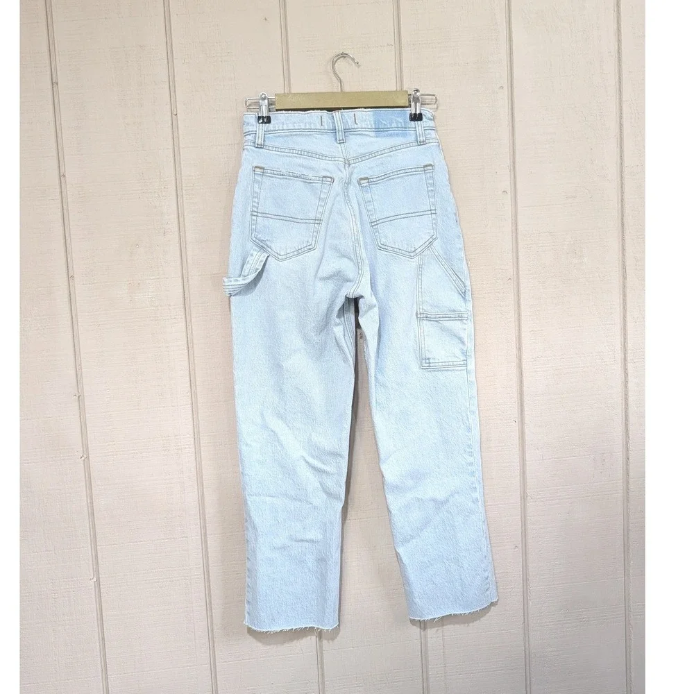 Abercrombie Curve Love 90s Straight Ultra High Rise Carpenter Jeans Light Wash - Picture 2 of 10